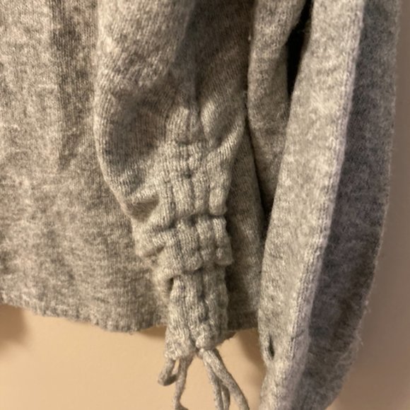 Gentle Fawn Gray Sinched Sweater - Picture 4 of 6